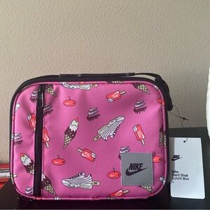Nike Swoosh Hard Shell Lunch Box 4L Playful Pink ‎ Insulated School Bag